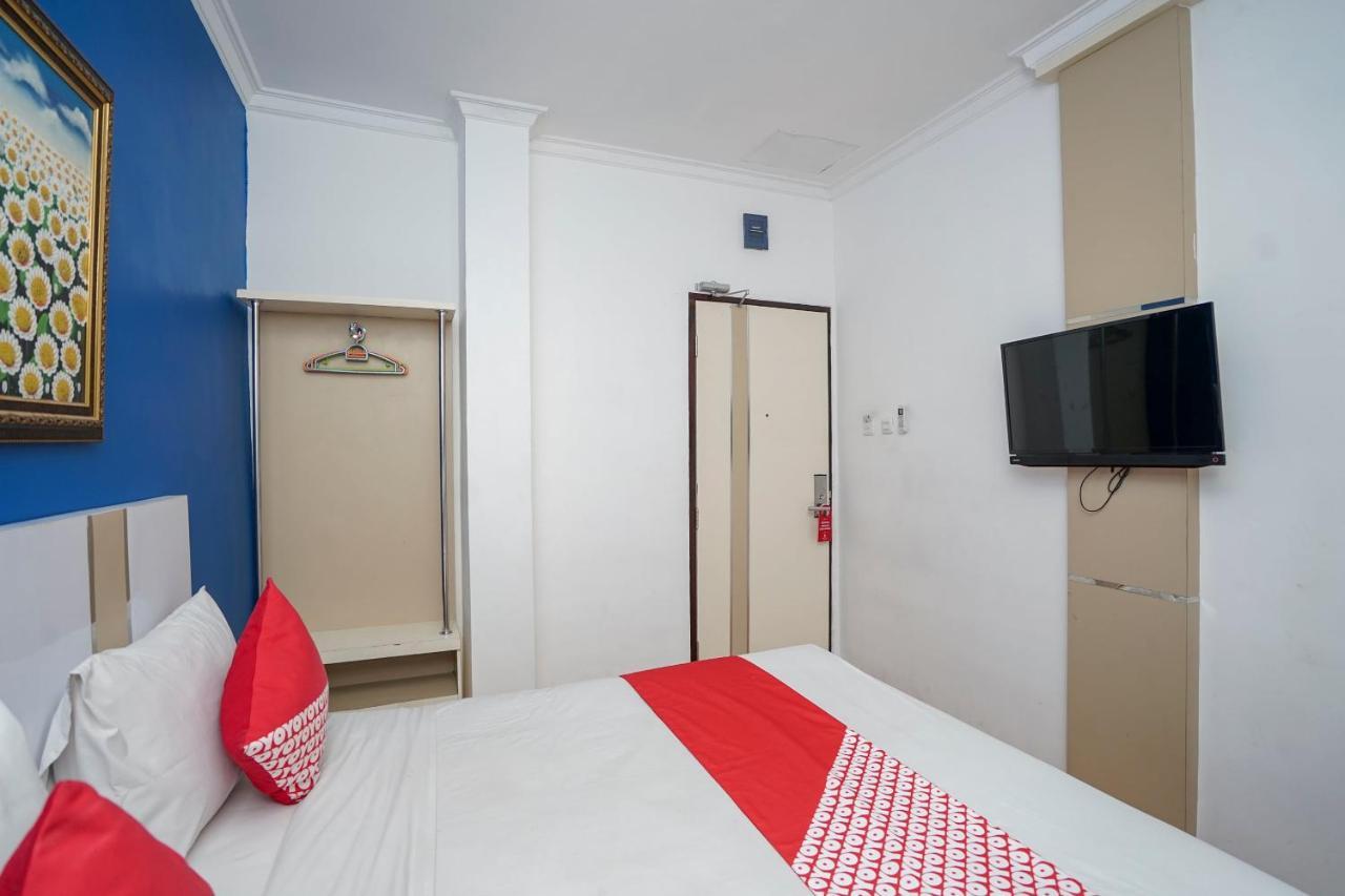 Oyo 575 Blessing Hotel Palembang Ngoại thất bức ảnh