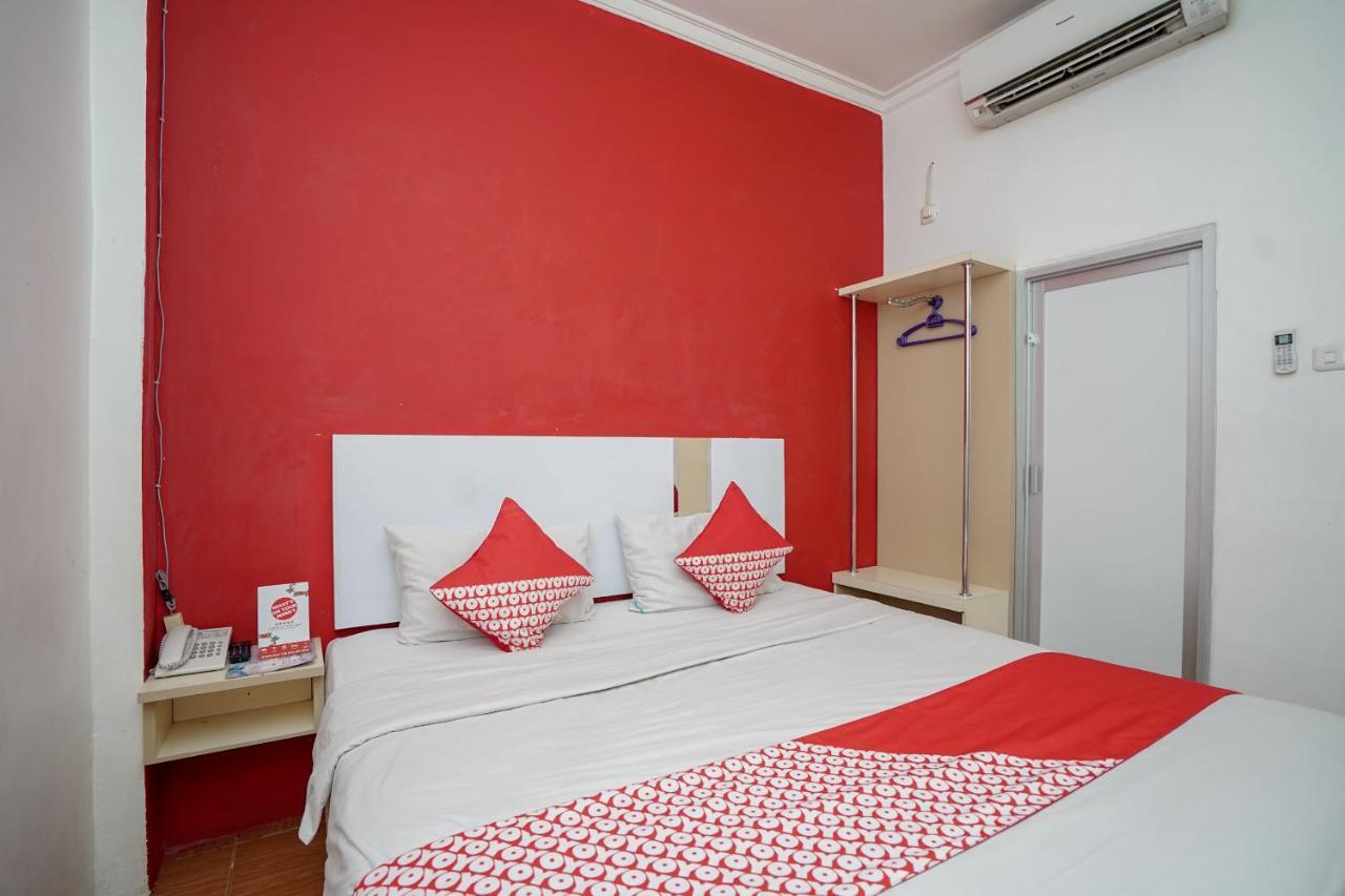 Oyo 575 Blessing Hotel Palembang Ngoại thất bức ảnh